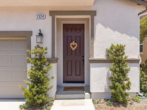 2nd image of 1324 Mesquite Dr