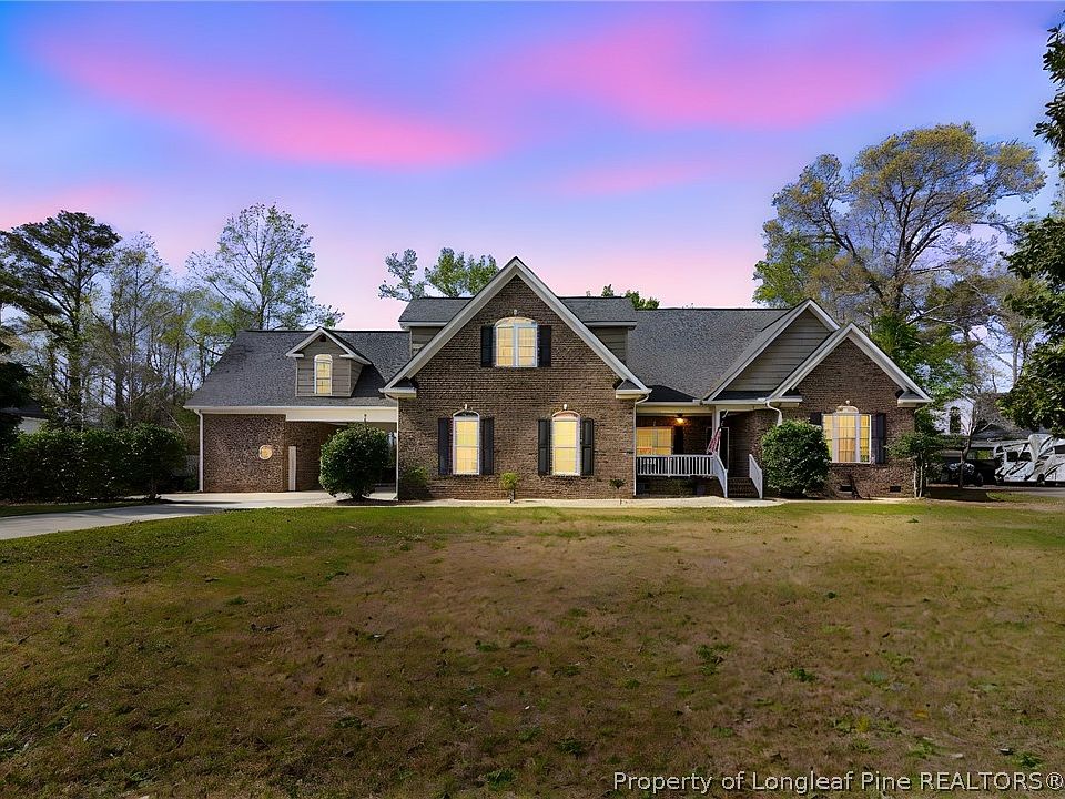 1st image of 417 Foxwood Dr