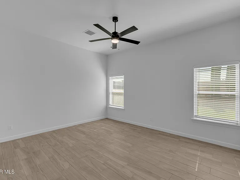 781 Cedarwood Ave — Photo 27