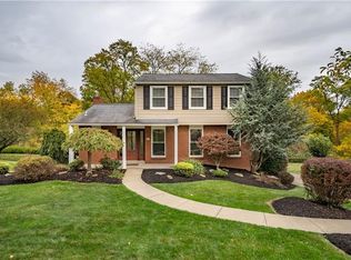 3492 Ivy Hill Ln, Finleyville, PA 15332