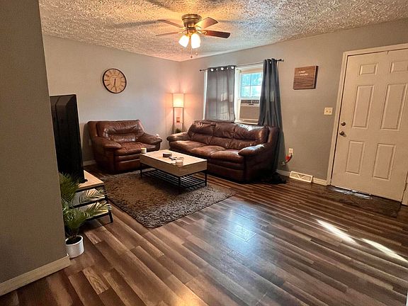 5th image of 57 Plum St