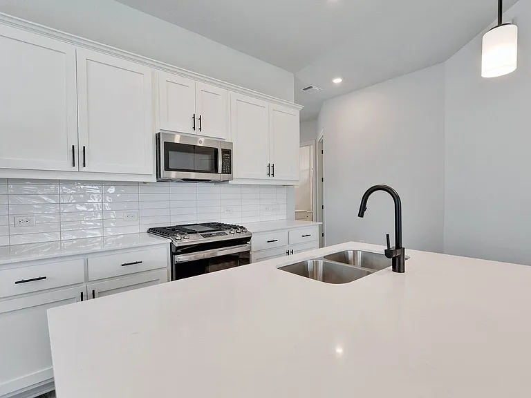 11609 Dillon Falls Dr — Photo 4