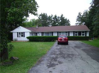 6327 Old Beebe Rd, Lockport, NY 14094