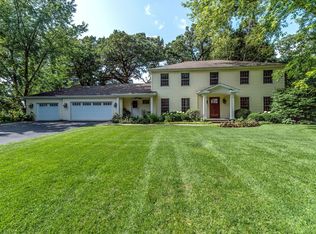 42W678 Jens Jensen Ln, St Charles, IL 60175