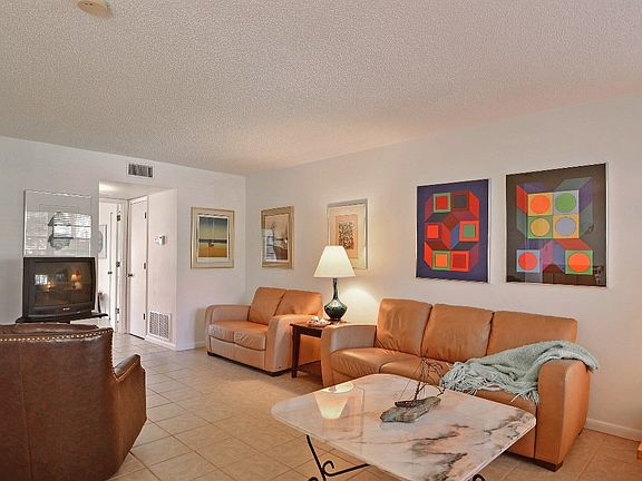 4th image of 5400 Highway A1a