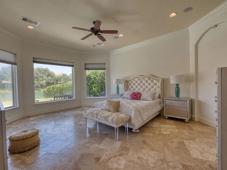 5623 Waters Landing Ln — Photo 21