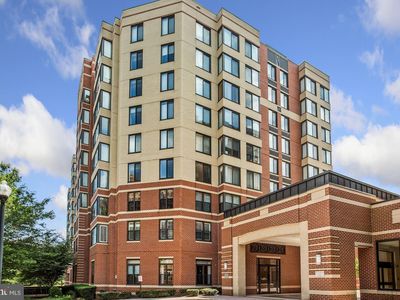2220 Fairfax Dr APT 211, Arlington, VA, 22201