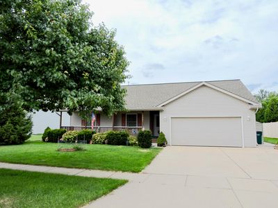 1048 W Court St, Elkhorn, WI, 53121