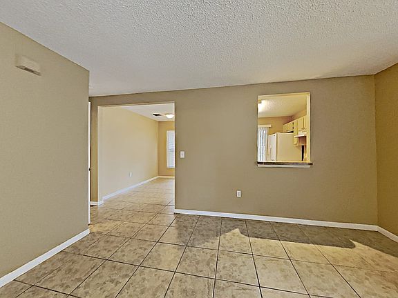 5th image of 1062 Lewis Ave
