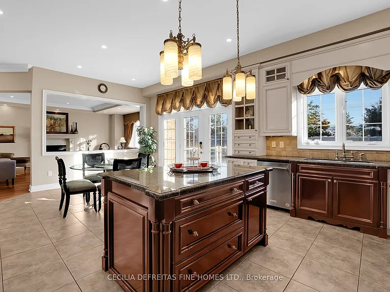 11 Beauvista Ct — Photo 21