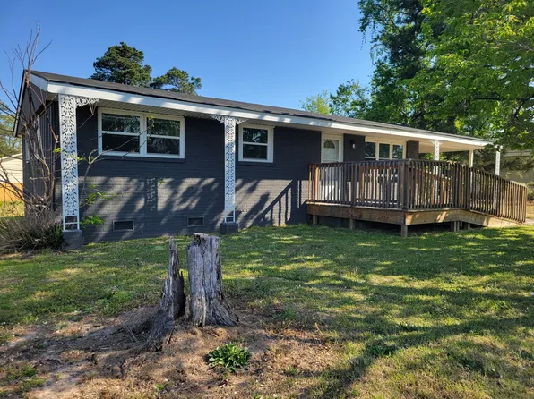 2717 Heatter Ave, Spring Lake, NC 28390