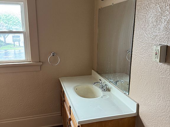 5th image of 1333 Cleveland Ave NW #4