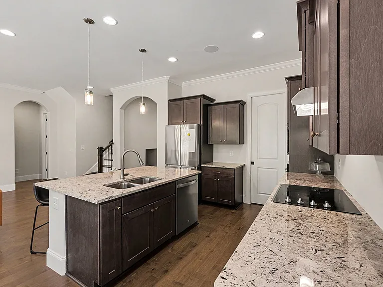 7102 Big Oak Ln — Photo 10