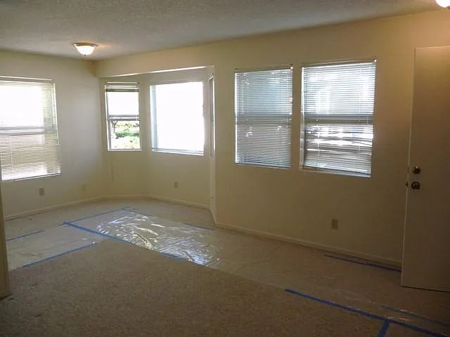 Studio, 440 sqft, $1,675 — Photo 2