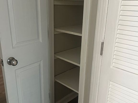 3rd image of 515 25th St SW APT 1