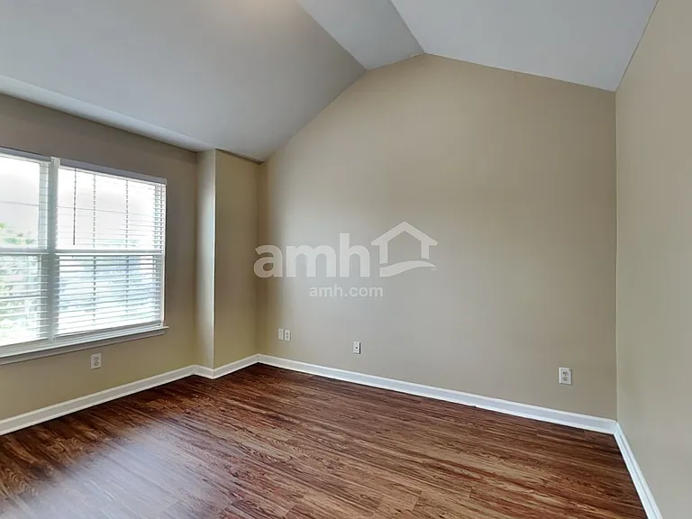 1209 Bending Creek Dr — Photo 13