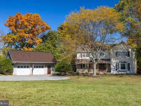 8551 Brookdale Rd, Breinigsville, PA 18031