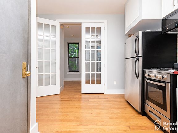 2nd image of 1493 Gates Ave APT 2D
