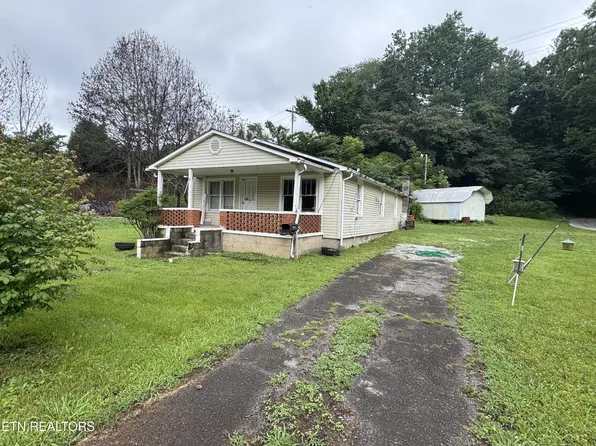 10108 Petros Hwy, Oliver Springs, TN 37840