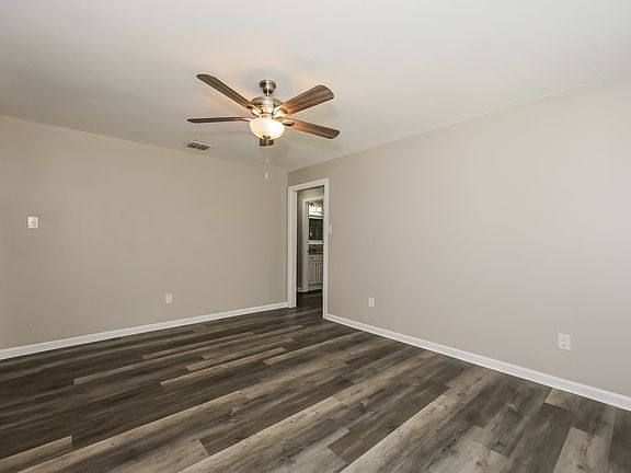 5th image of 3110 Nutting Dr