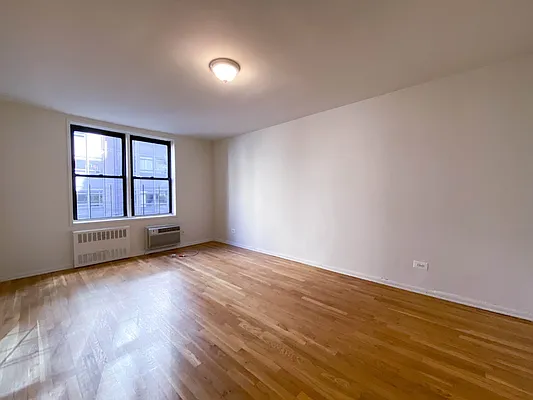 Rented by City Connections Realty | media 21