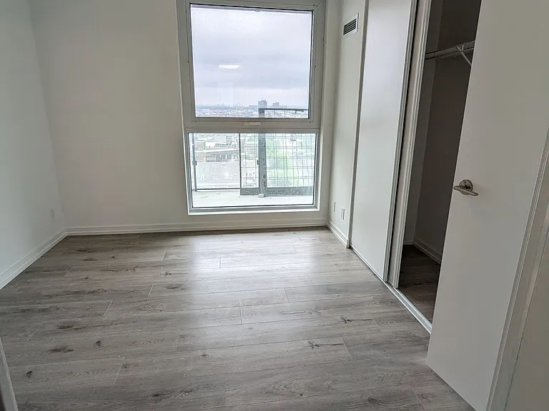 7890 Jane St #1909 — Photo 13