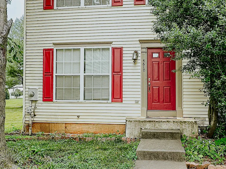 5616 Rockledge Ct — Photo 1