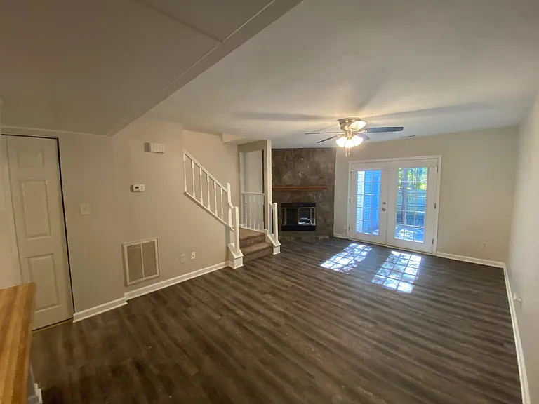 8129 McGuire Dr — Photo 6