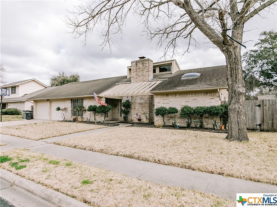 1st image of 407 Paisano Dr