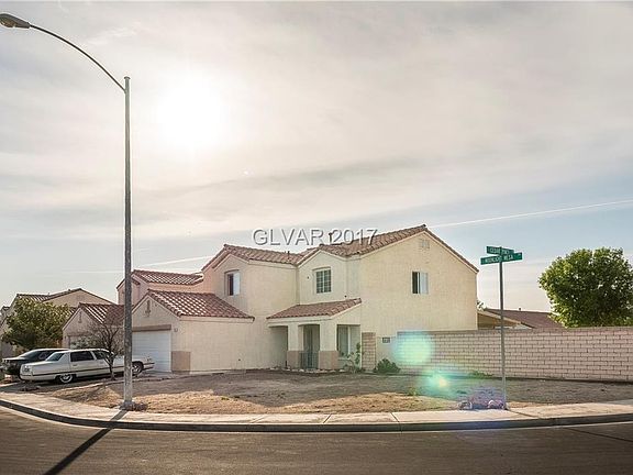 2nd image of 737 Moonlight Mesa Dr