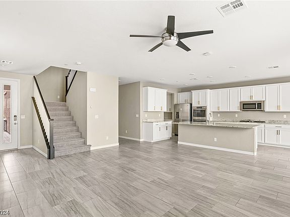 3rd image of 3180 Fern Nook Ave