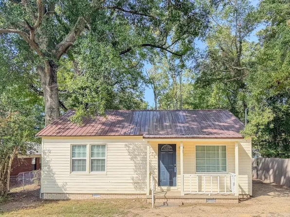 1512 McHenry St, Malvern, AR 72104