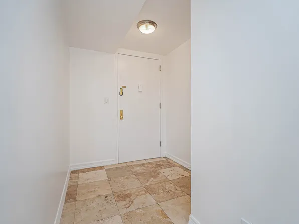 1322 East 14th Street image 30 of 31