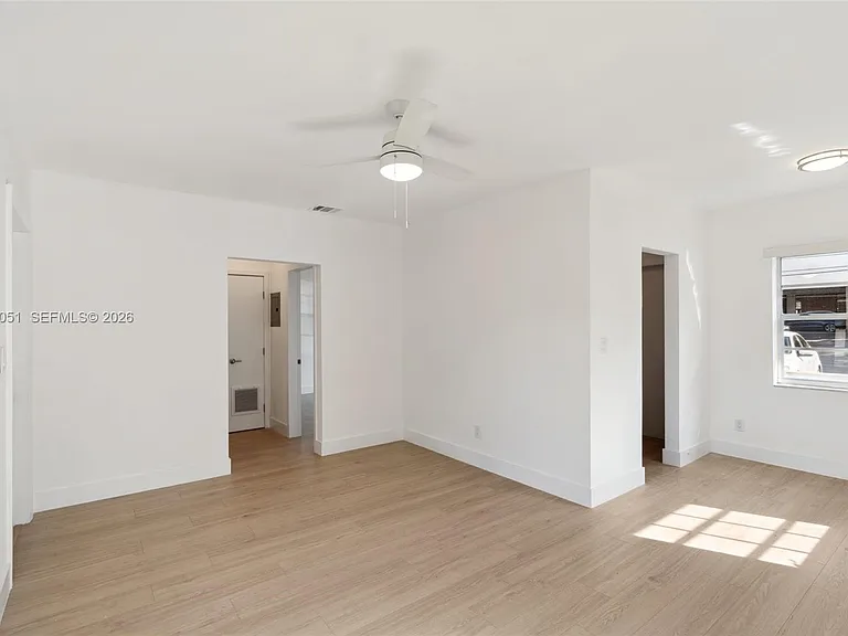 221 Antiquera Ave #8 — Photo 24