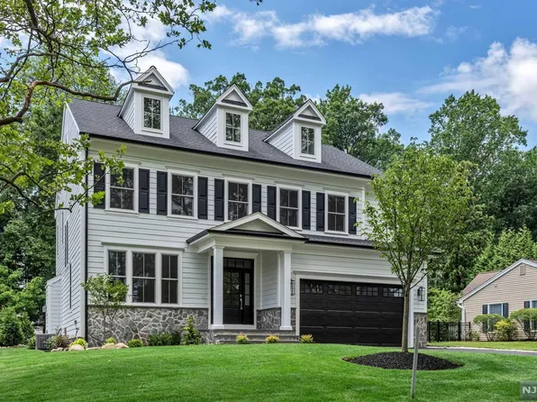 5 Townsend Dr, Florham Park, NJ 07932