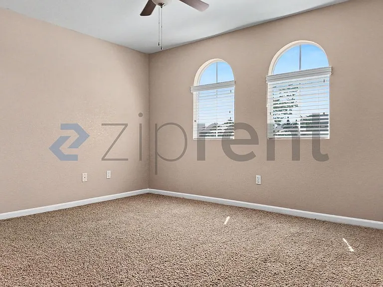 9749 Shanelyn Way — Photo 32