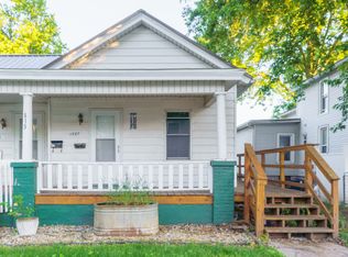 815 Douglas St #2, Bloomington, IL