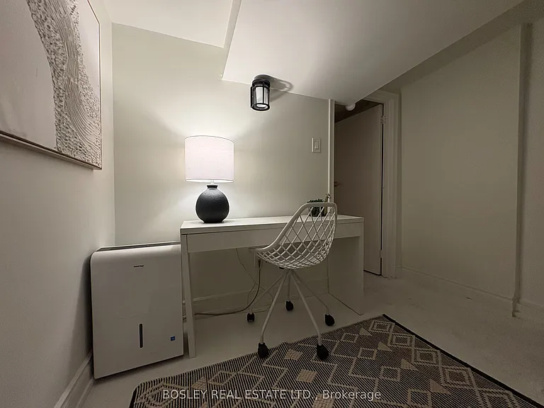 111 Carlaw Ave — Photo 17