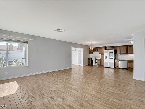 3rd image of 6779 Flora Dr