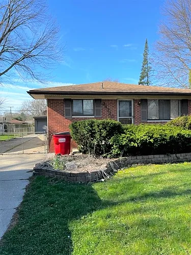 24720 Manila St Photo 1