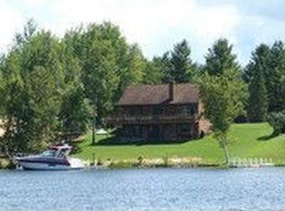 548 Bayview Dr, Cheboygan, MI 49721