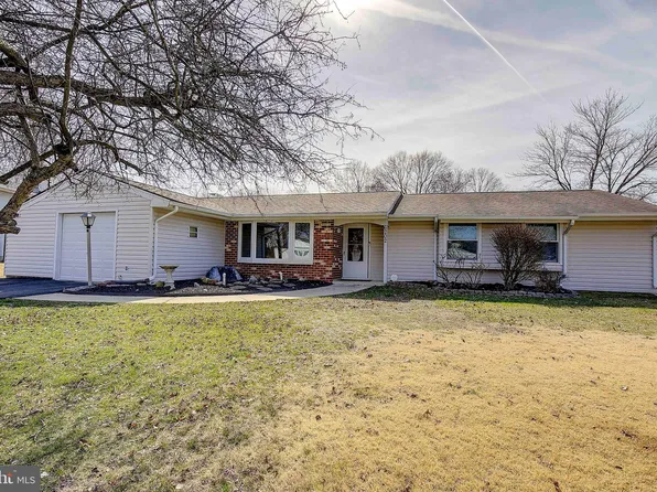 6202 Douglas Cir, Waldorf, MD 20601