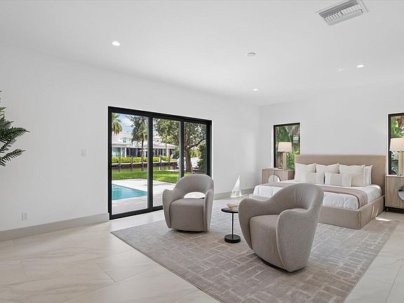5th image of 3111 NE 55th Street