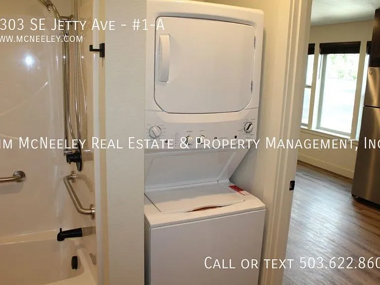 1303 SE Jetty Ave #1-A — Photo 11