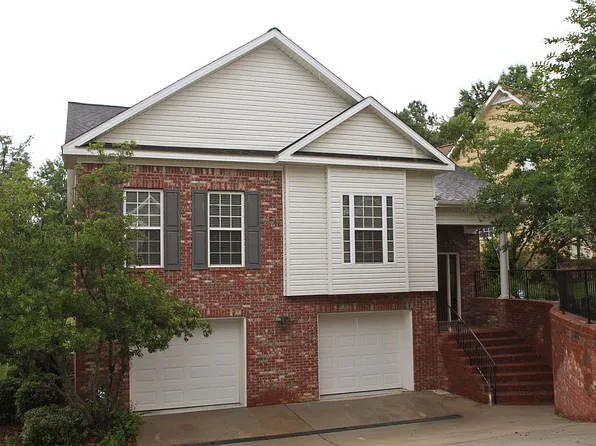 104 W Robertson Ct, Enterprise, AL 36330