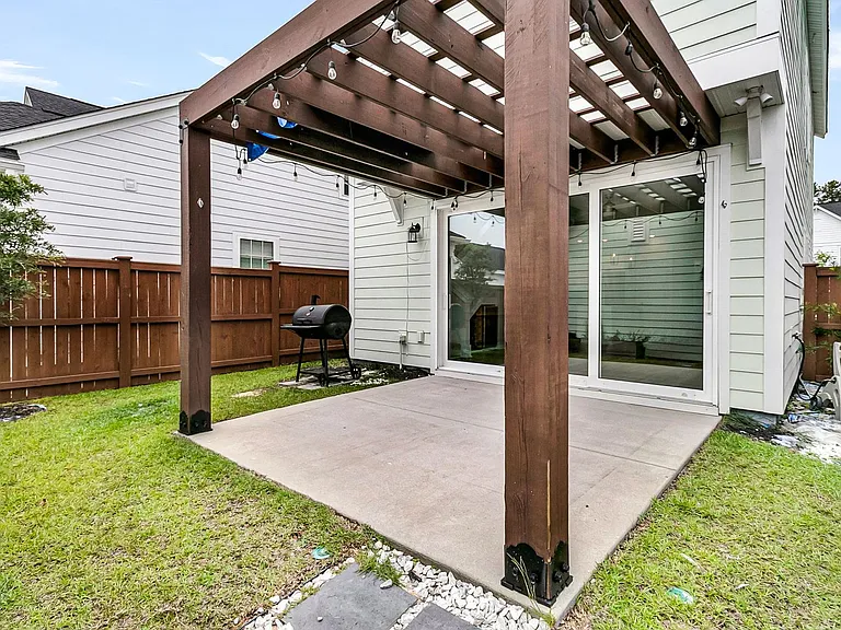 396 Ripple Park Dr — Photo 44