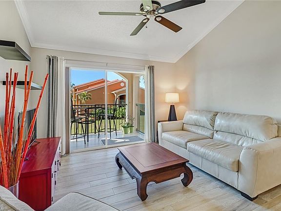 3rd image of 1265 Wildwood Lakes Blvd APT 208