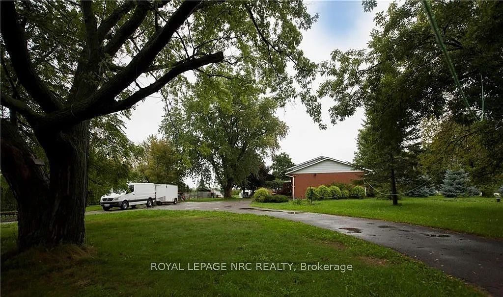 4 bed, $3,300 — Photo 2