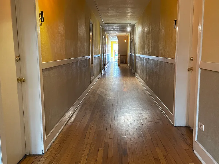 1275 N Pearl St #B11 — Photo 9