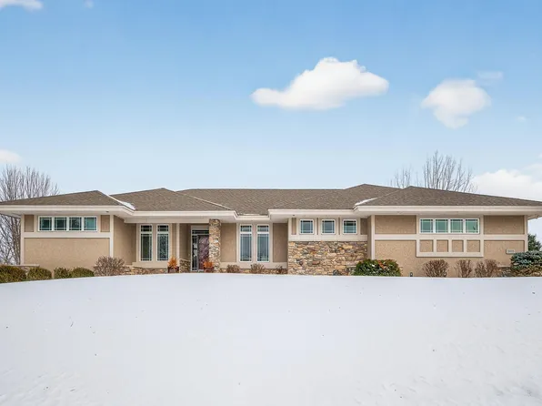 21115 Ridgewood Trl, Lakeville, MN 55044